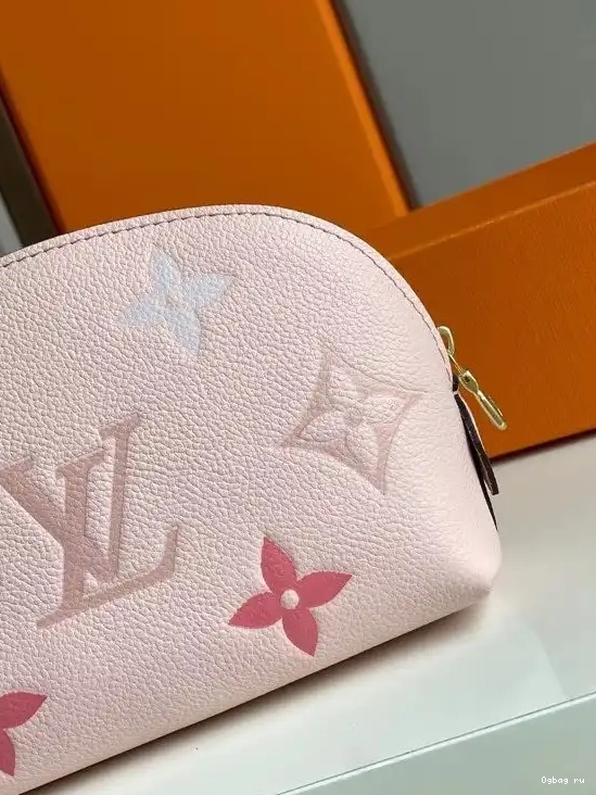 LOUIS VUITTON COSMETIC POUCH 0619